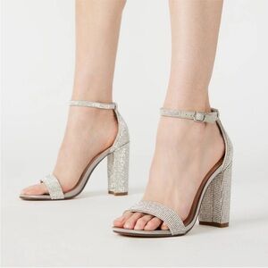 Steve Madden Carrson Silver Rhinestone High Heel Sandals size 7.5